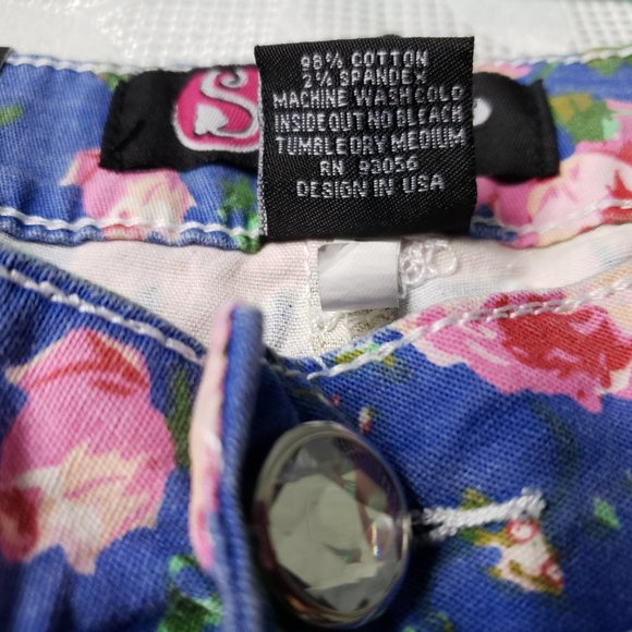 Floral Jeans - Picture 3 of 5